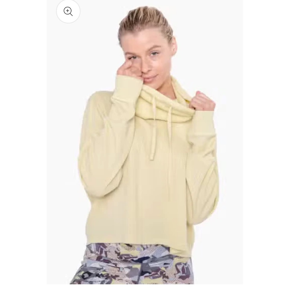 Yellow Athleisure relaxed fit top